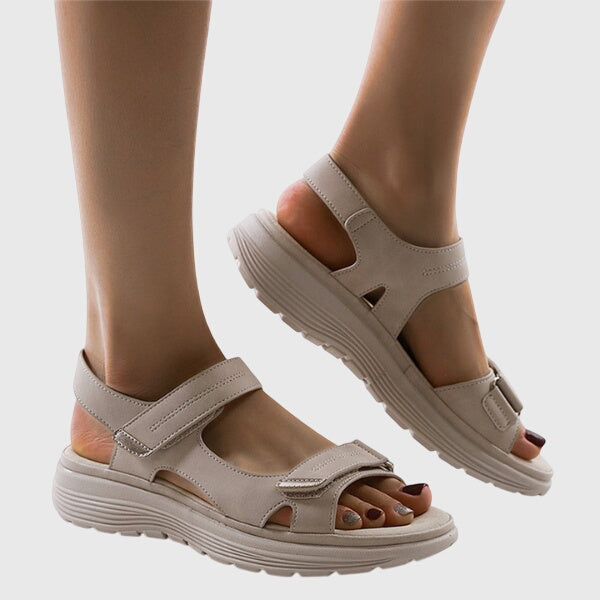 Calline - Sandali con Cinghia Regolabile e Comfort Ottimale