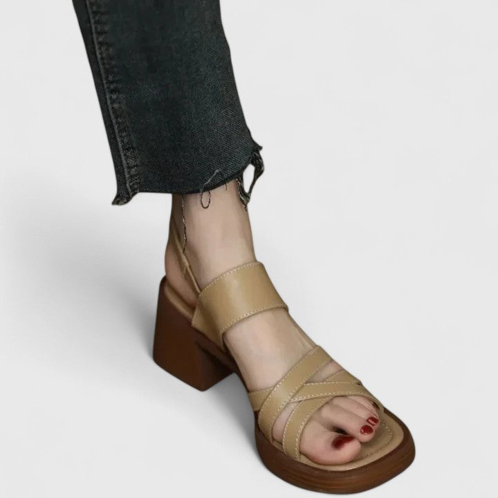 Celeste - Eleganti Sandali Incrociati
