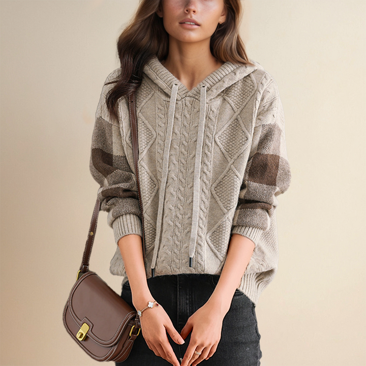 Emily | Maglione con Cappuccio Intrecciato" could be rewritten as "Emily | Intrecciato Hoodie Sweater.