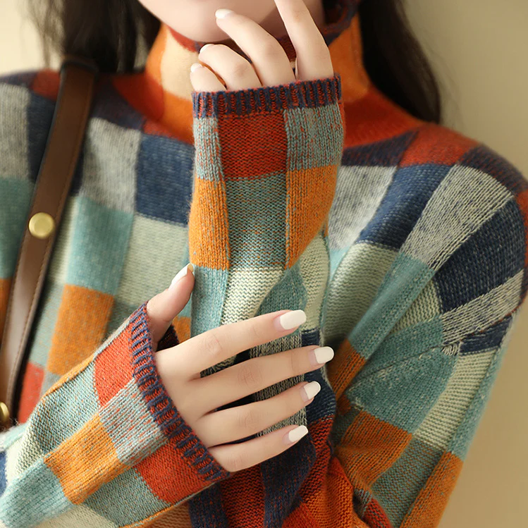 Isla | Comfy Retro Sweater